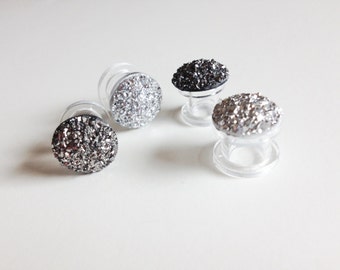 Minimalist Sparkle Ear Plugs 0g Druzy Plugs 000g 00g Gunmetal or Silver Gauged Earrings 2g 14g 6g 1g 4g Screw Back Tunnels