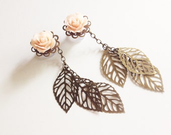 ロマンチックなダングルプラグ ピーチローズプラグ リーフダングル付き 24色から選択可能 9/16インチ 1/2インチ 耳栓 ハイダーゲージイヤリング