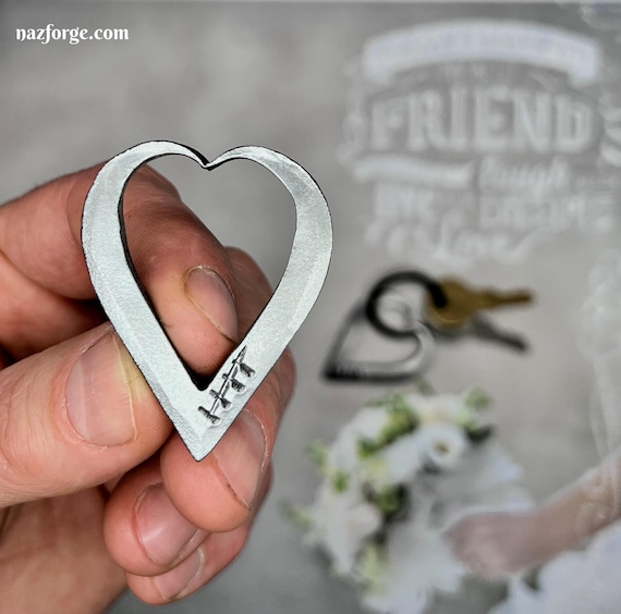 5th Year Wedding Anniversary, Five Tally Marks Iron Keychain Gift Idea for any 5 Years Anniversary Celebration - Forged Heart for Him or Her