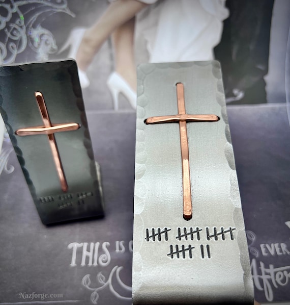 22nd Year Wedding Anniversary Gift Idea, Christian Cross with 22 Tally Marks, Table, Desktop -Him Her or Couple,Can be Personalized