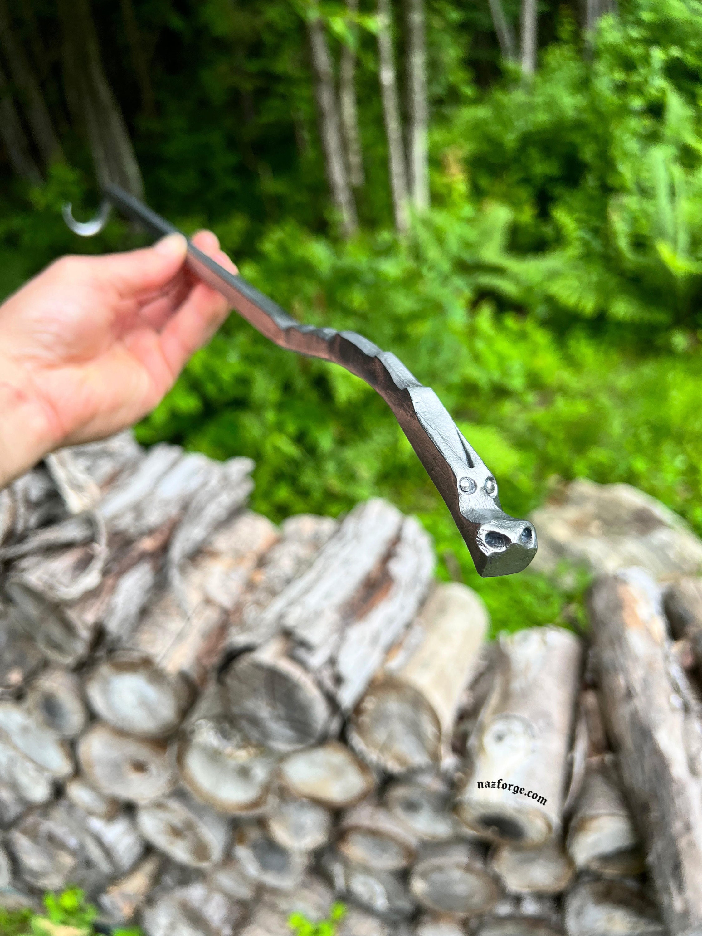 BBQ TOOL Dragon Steak Flipper Hand Grill Tool Outdoor