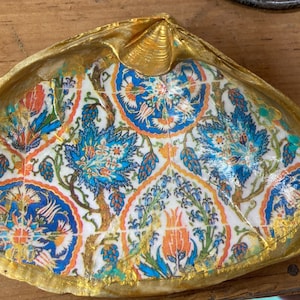 Clam shell ring dish, bridesmaid housewarming gift , decoupage and gold leaf