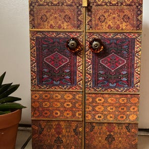 Mobiletto, di ispirazione marocchina, portagioie, scatola dei ricordi, regalo di nozze, armadietto dei medicinali
