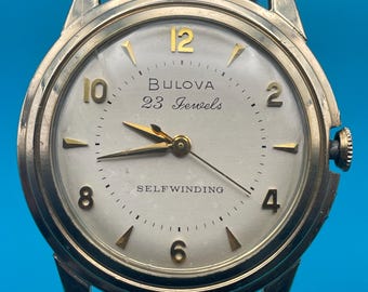 1968 Bulova Automatic - Self Winding - 13 Jewels Cal. 10BPAC - White Dial - 10K Rolled Gold Plate - Working