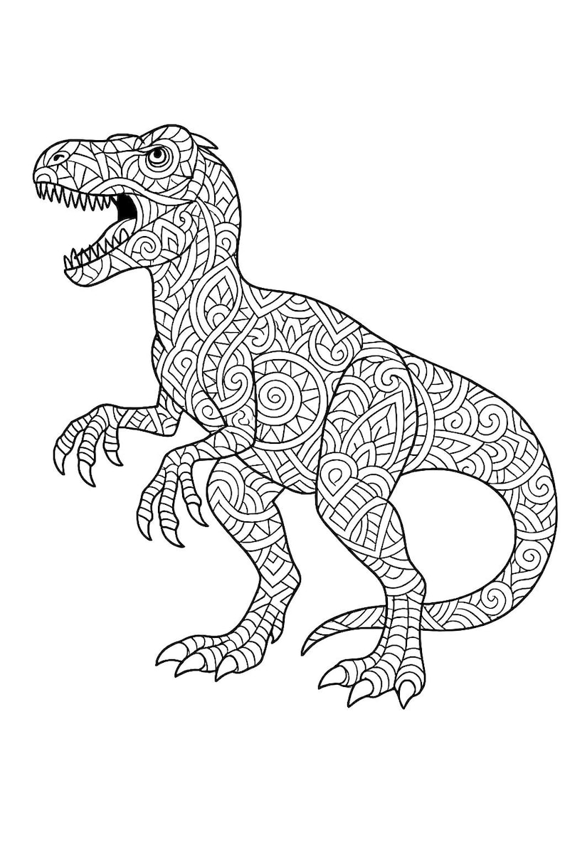 Pu&ograve; includere: Illustrazione in bianco e nero di un dinosauro con intricati motivi a spirale. Il dinosauro &egrave; raffigurato di profilo, con la bocca aperta, che rivela denti affilati. Adatto per libri da colorare o stampe artistiche.