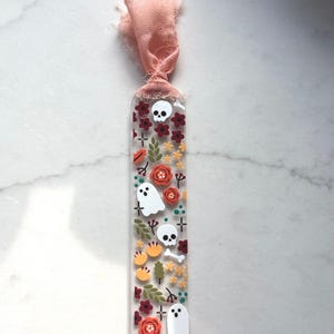 Halloween Floral Acryl Lesezeichen