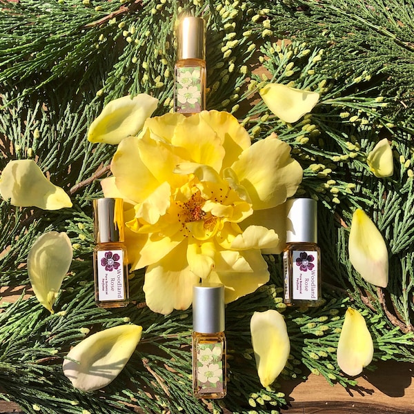 Woodland Rose - Botanical Perfume - A forest of fragrant trees and aromatic wild roses - Oakmoss, Rose, Pine and Cedarwood