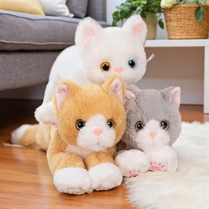 Cute Cat Plush Toy – Soft Stuffed Animal Kitten Plushie, Kawaii Cuddle Toy, Birthday Gift for Kids Girls, Pet Lover Plush Doll Gift