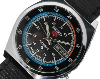 Refurbished Automatic Vintage Seiko 5 Black Dial 7009 Day/Date Men's Wrist Watch.
