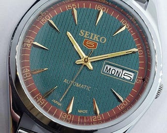 中古セイコー5 グリーン 自動巻き アラビア文字盤 メンズ 腕時計