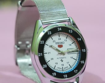 Refurbished Vintage Seiko 5 Automatic Watch; White Dial, Day/Date 6309
