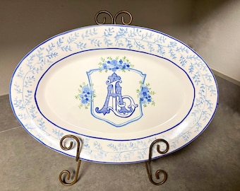 Op maat gemaakte schaal met huwelijkswapen