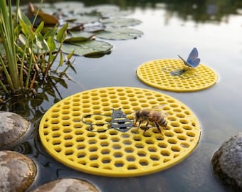 Floating insect and bee waterer for pond or rain barrel | Bee rescuer made of UV-resistant ASA in two sizes
