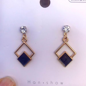 Geometrical design earrings