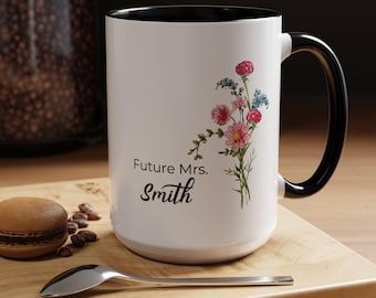 Personalisierte Zukunft Frau Braut, Blumenakzent-Kaffeetasse, Hochzeit Braut Tasse, Zukunft Frau Becher Braut zu sein, Verlobungsgeschenk Brautdusche Geschenk