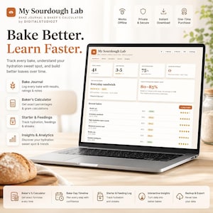 Puede incluir: Un ordenador portátil que muestra la interfaz del diario de horneado y calculadora de panadero My Sourdough Lab. La pantalla presenta un panel con el total de horneados, valoraciones medias, porcentajes de hidratación y una lista de horneados recientes.