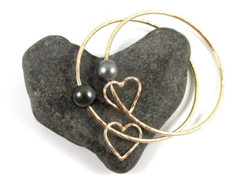 Tahitian Pearl Bangle: Gold Hammered Heart Charm, Handmade Hawaiian Jewelry
