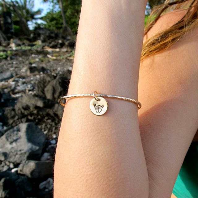 Massiver 14K Gelbgold Hawaiianischer Diamantschliff Walschwanz Schieber