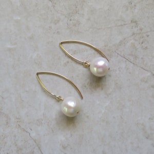 White Pearl Drop Earrings, Gold Threaders, Elegant Bridal Wedding Jewelry, June Birthstone, Bridesmaids Gift Idea, Handmade Maui Hawaii