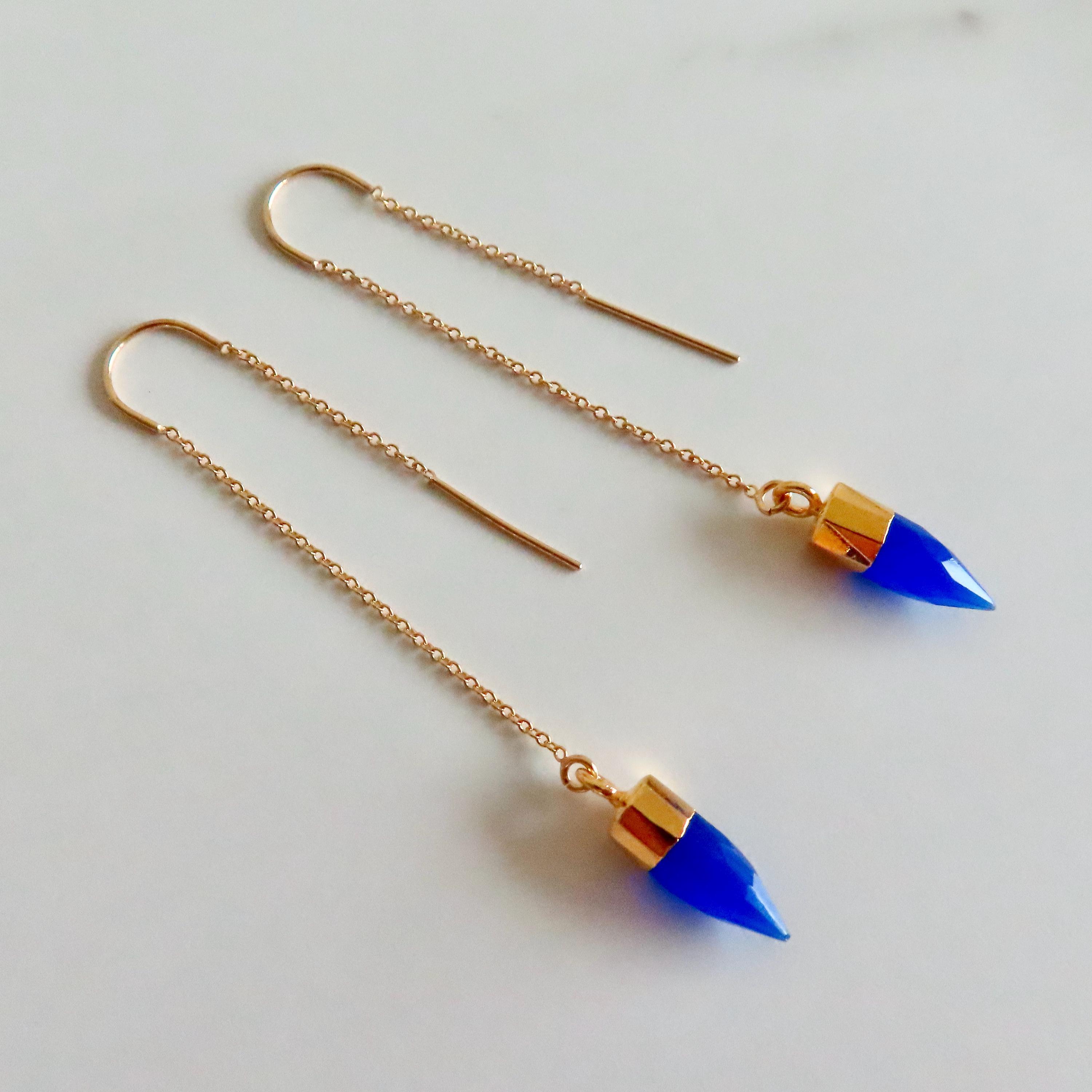 ブルーカルセドニーのスレッダーイヤリング：ゴールドチェーンダングル