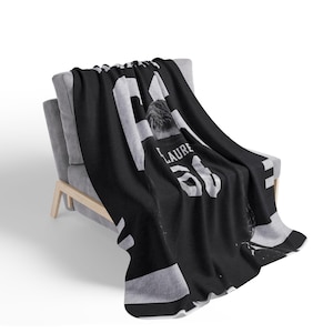 Dean Di Laurentis 66 Decke, Hockey Romance Decke, Briar U inspirierte Decke, Lesedecke für Bett Sofa, gemütliche Bücherdecke Bild 6