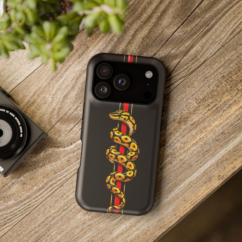 Pytonormskal för telefon, gulsvart kungspyton, rödrandig ormdesign, present till reptilälskare, iPhoneskal, födelsedagspresent bild 2