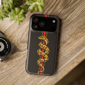 Pytonormskal för telefon, gulsvart kungspyton, rödrandig ormdesign, present till reptilälskare, iPhoneskal, födelsedagspresent bild 3