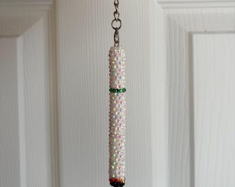 Llavero de cigarrillo decorado con brillantes / Arte en arcilla polimérica / Adorno para bolso hecho a mano