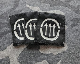 Protest Patch: Three Arrows - Handmade from Upcycled Fabric - Raw Edges