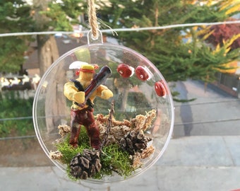 Contra Christmas Ornament, Bill Rizer, Nes, Nintendo ornament, Tree decoration, game, 8 bit, handmade, ornament, 3d diorama snowglobe