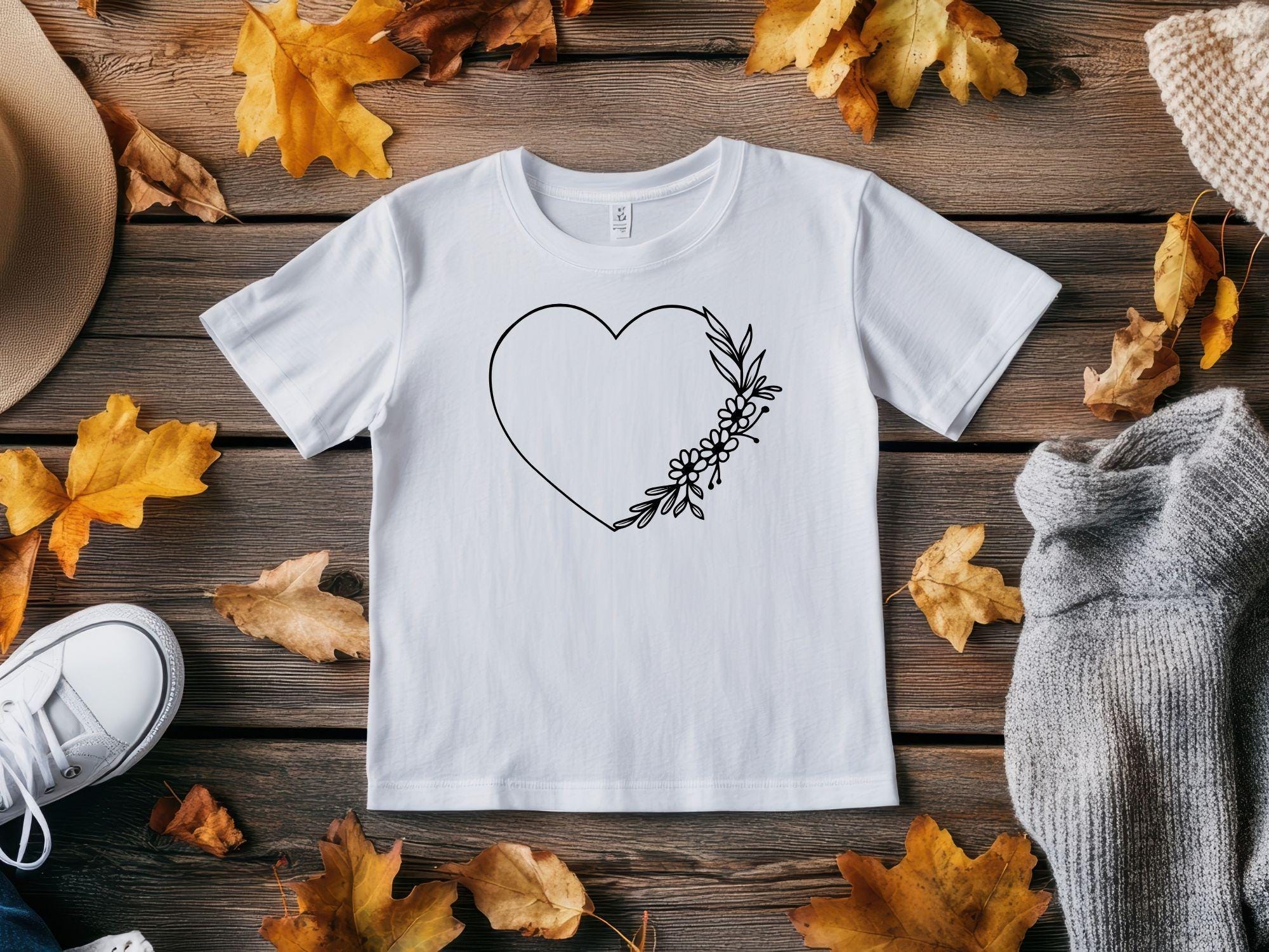 Floral Heart SVG: Wreath Cut File for Cricut (digital Download) - Etsy