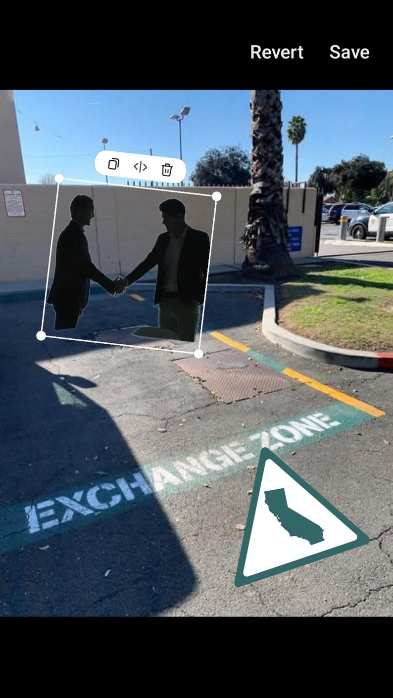 K&ouml;nnte beinhalten: Zwei Personen geben sich die Hand, silhouettiert vor hellem Hintergrund. Die Worte "EXCHANGE ZONE" sind gr&uuml;n auf den Asphalt gemalt. Ein Schild mit dem Umriss von Kalifornien ist ebenfalls zu sehen.