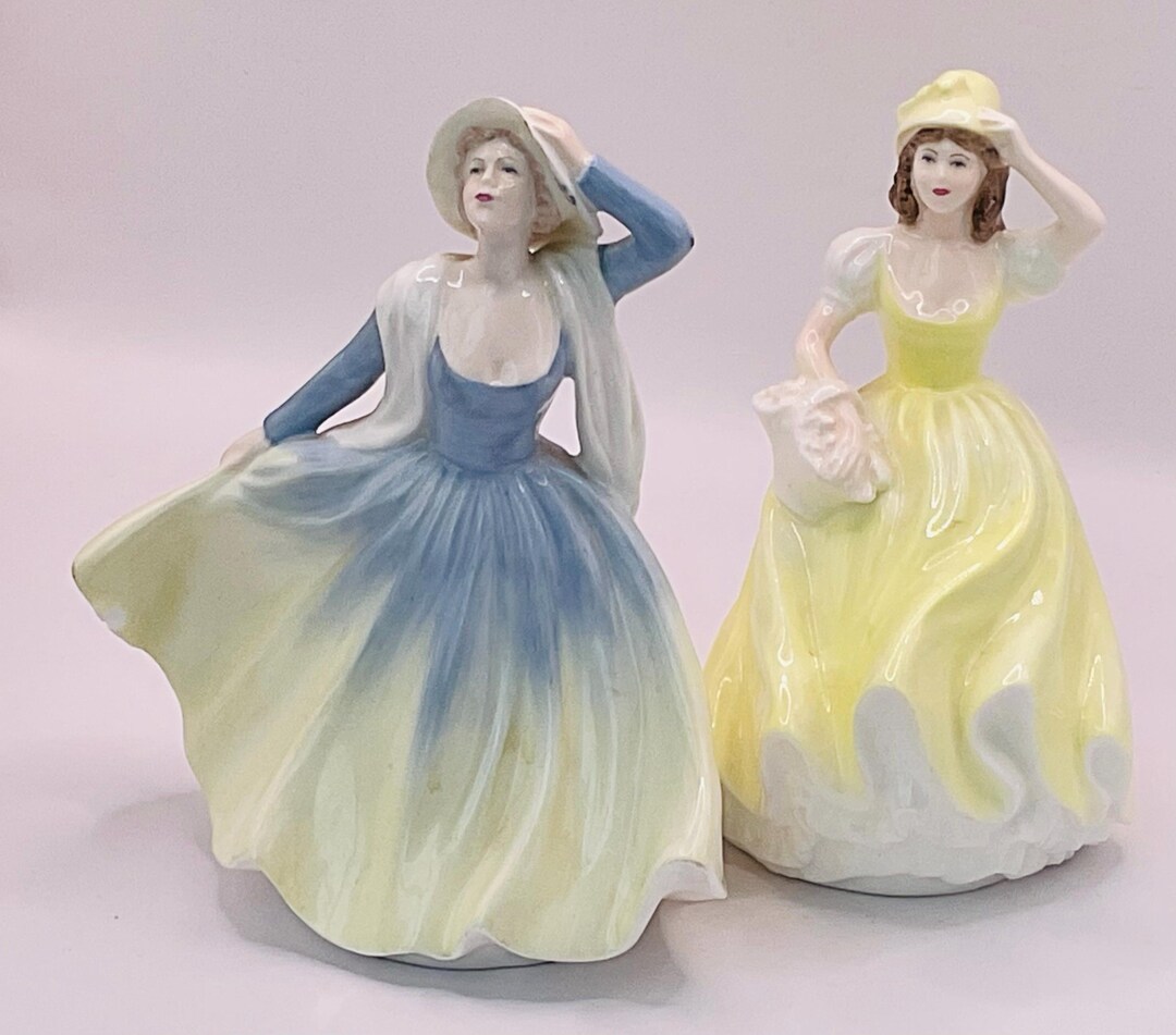 コールポート　フィギュリン  人形　2体 コールポート」の無名の人形2体 - Etsy 日本