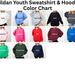 Puede incluir: Un juego de tres tazas de cer&aacute;mica con un acabado mate moteado. Las tazas son en tonos crema, gris claro y gris oscuro. Cada taza tiene un dise&ntilde;o simple y minimalista, ideal para caf&eacute; o t&eacute;.