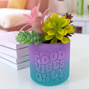 Good Vibes Only Planter – Retro Flower Pot in Cosmic Cake Gradient