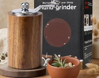 Manual Wood Pepper Grinder, Rustic Kitchen Spice Mill