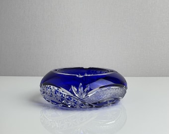 Vintage Bohemian Cobalt Blue Cut-to-Clear Crystal Ashtray – Starburst Pinwheel Lead Glass Bowl – Czech – 1950s