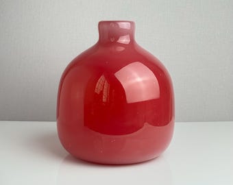 Vintage Red Art Glass Globe Vase – Hand-Blown Opaque Bud Vase – Mid-Century Modern – 1960s