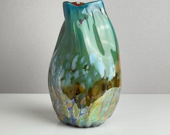 Vintage Studio Art Glass Vase – Reactive Teal Green Iridescent Hand-Blown Sculpture – Contemporary American – 1990s