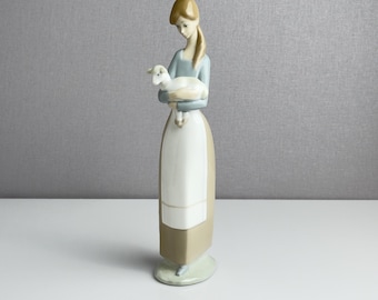 Vintage Lladró Porcelain Figurine – “Girl with Lamb” by Fulgencio Garcia – Model 4505 – 1980s