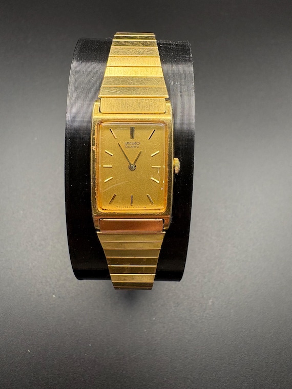 Vintage Seiko 2C20 Gold Tone Rectangular Tank Watch Quartz 1980s