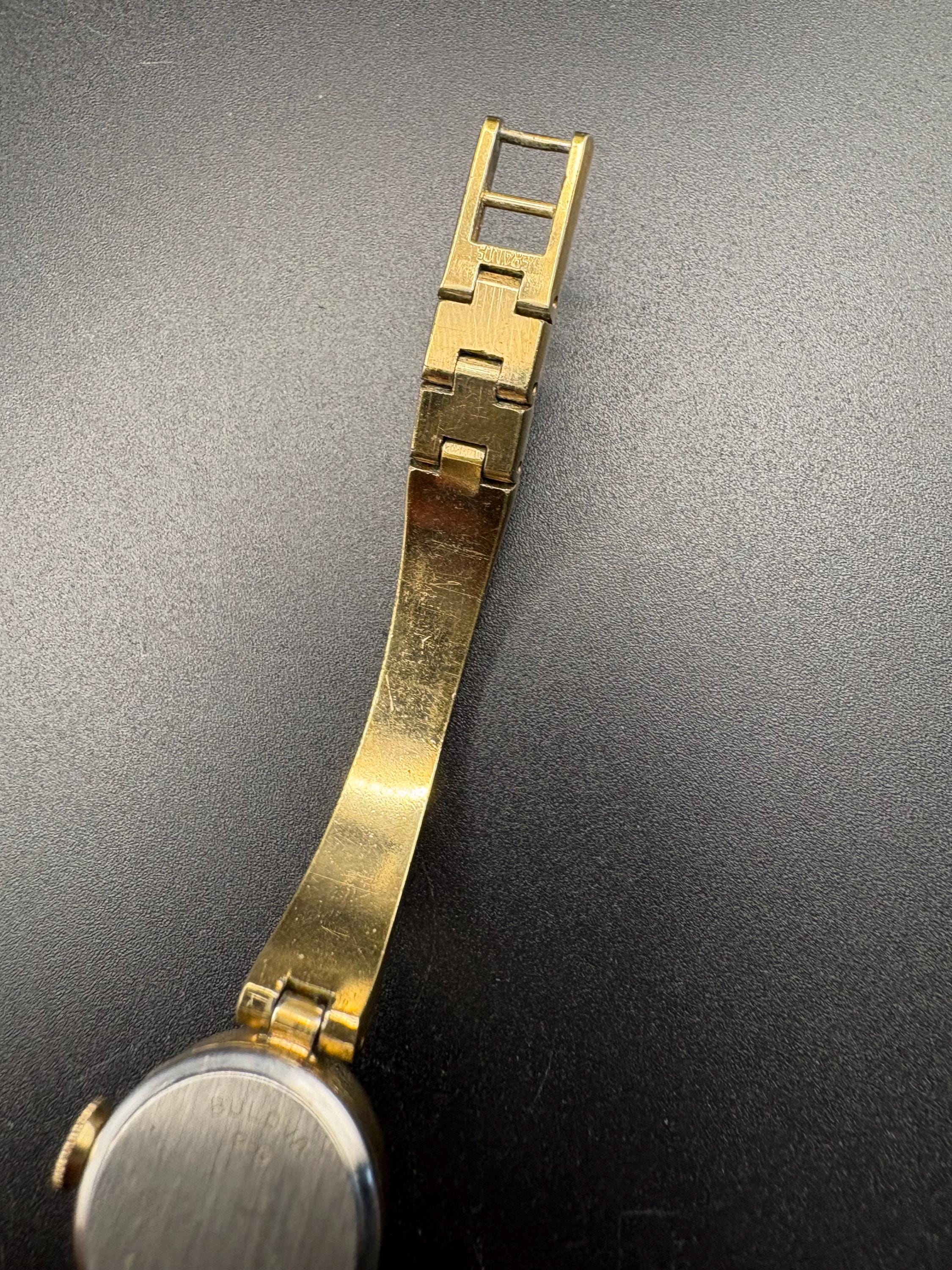 Vintage Bulova Manual Wind Textured Bark Bracelet Cocktail Watch Gold Tone Runs Vintage Bulova Womens Watch 17mm Gold Tone 17 Jewels Stretch  main image 3