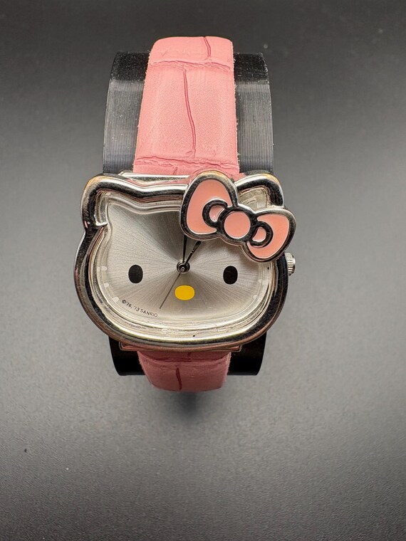 Vintage Hello Kitty Watch Sanrio HK1880D Pink Bow Pink Strap 