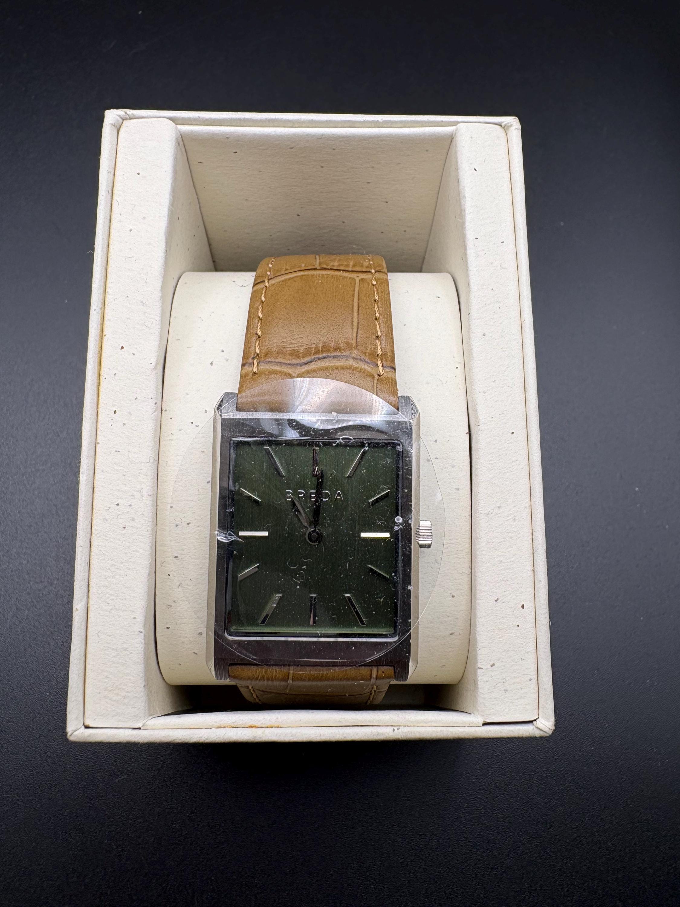 BREDA Virgil 1736j Rectangle Green Dial Brown Croc Leather Band Watch breda-virgil-1736b-gold-black-  main image 4