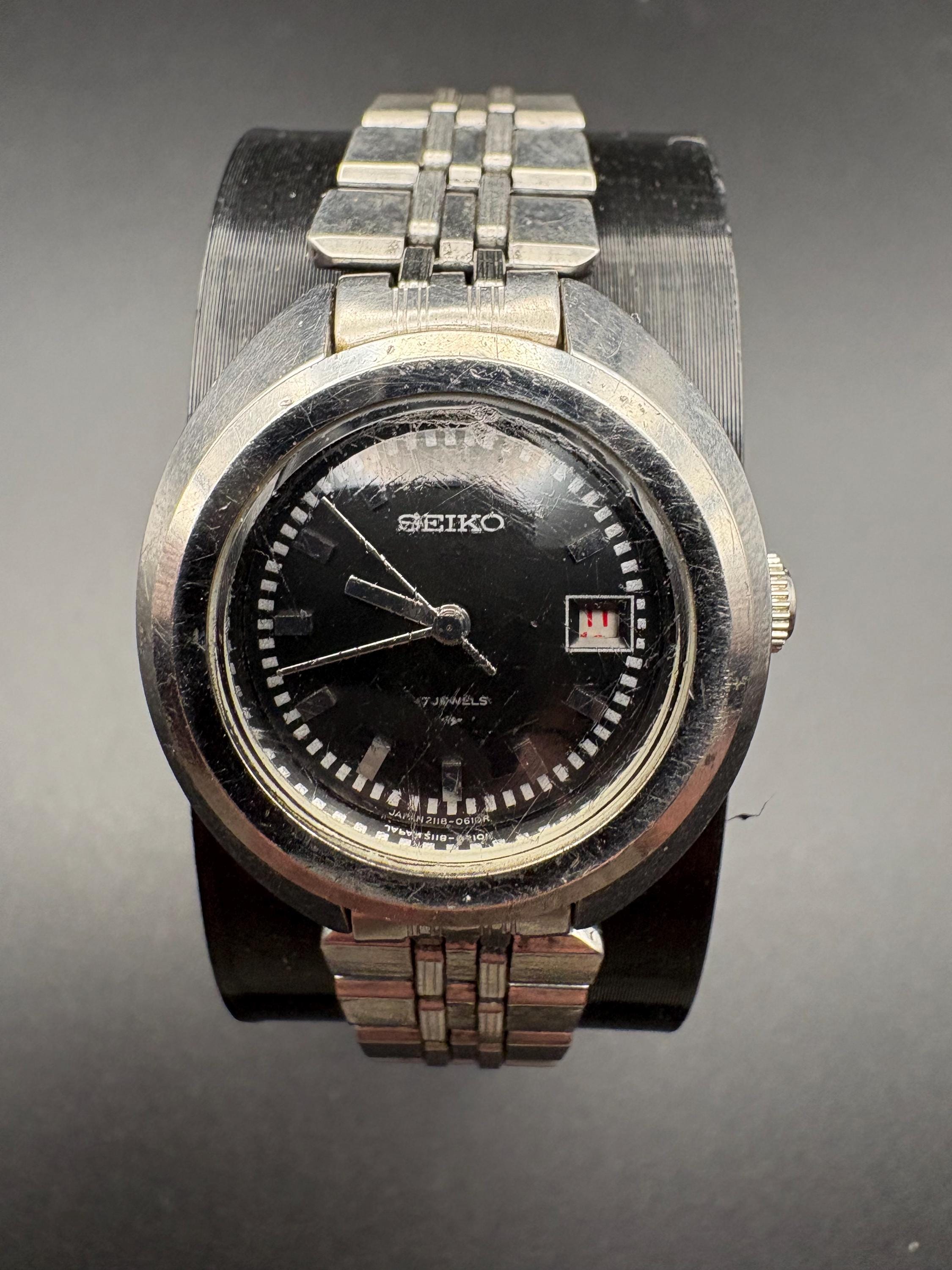 Seiko 2118-0400 Vintage Manual Wind Ladies Black Dial All Original