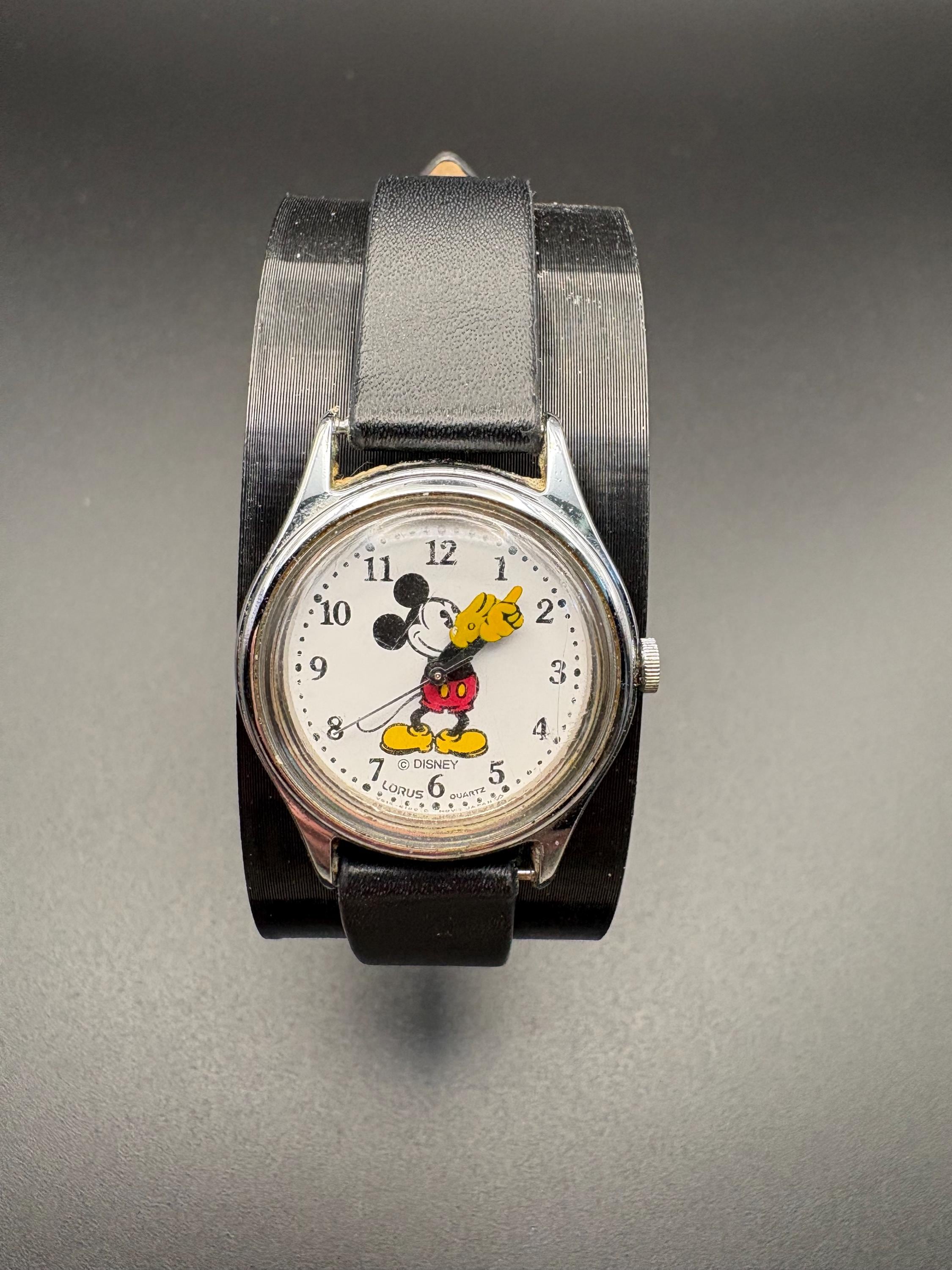 Montre Vintage Lorus Mickey Mouse - Bracelet Cuir Ton Or, Unisexe, Occasion
