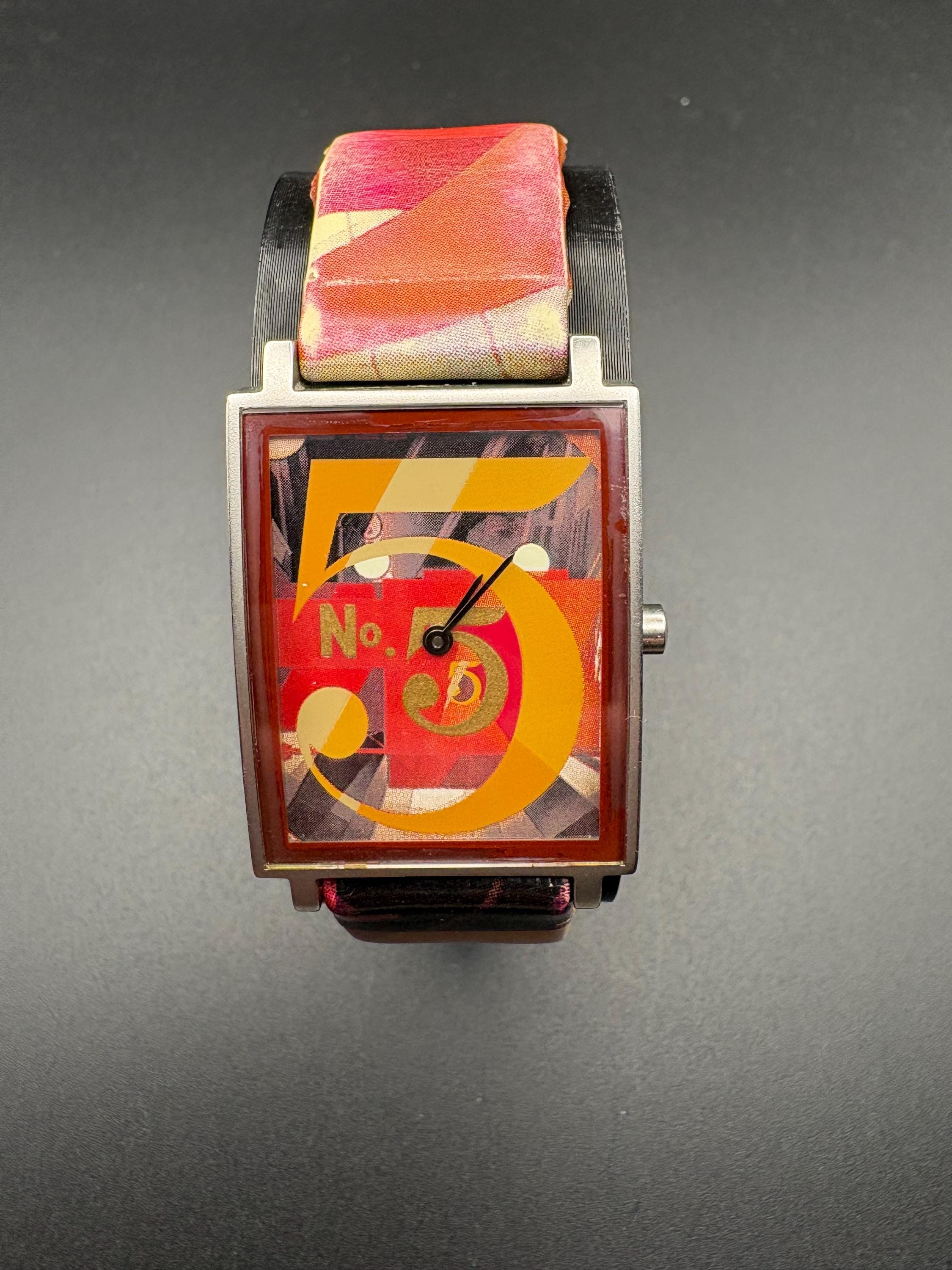 The Metropolitan Museum of Art Japan Movt Gold Tone Floral Dial and Band Watch Art-inspired watches from Hermes, Louis Vuitton and Vacheron  main image 2