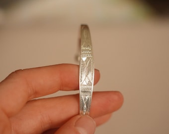 Handmade Tuareg Silver Bracelet, Ethnic Cuff Jewelry for Men and Women, Silver Artisanal Gift