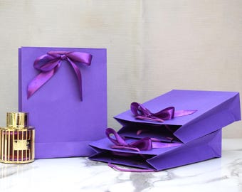 Bolsa de regalo morada con asas de cuerda medianas - Bolsas de regalo para novias, despedidas de soltera y regalos de boda