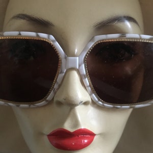 1970s White Patterned Lapidus Dramatic Oversized Tortoishelle  & Gold Sunglasses